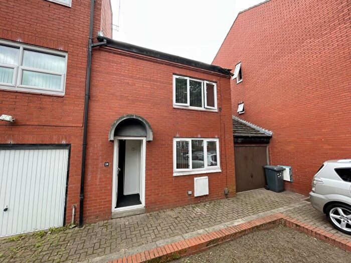 2 Bedroom Semi Detached House To Rent In Francis Street, Leeds, West Yorkshire, LS7