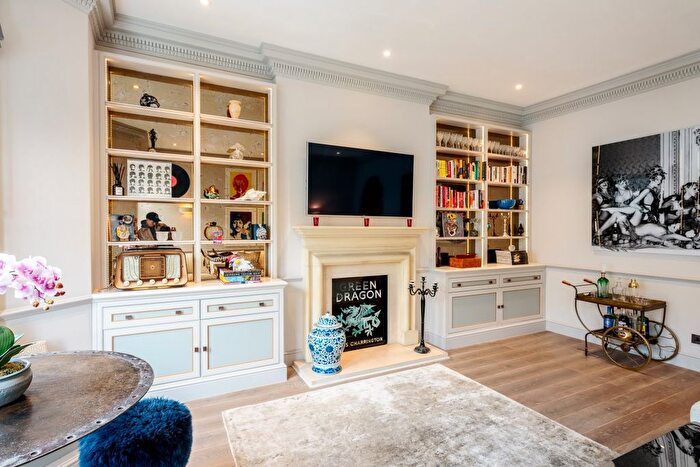 3 Bedroom Property To Rent In Beaufort Street, London, SW3