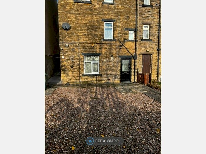 1 Bedroom Flat To Rent In Sheepridge Road, Huddersfield, HD2