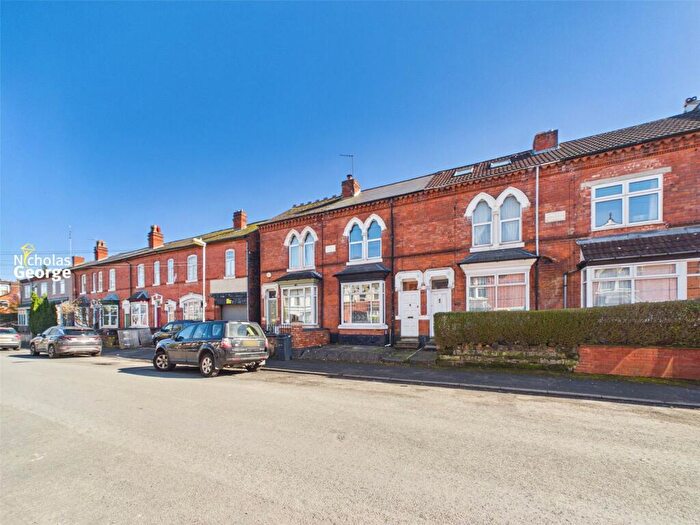 3 Bedroom Terraced House For Sale In Station Road, Kings Heath, Birmingham, B14