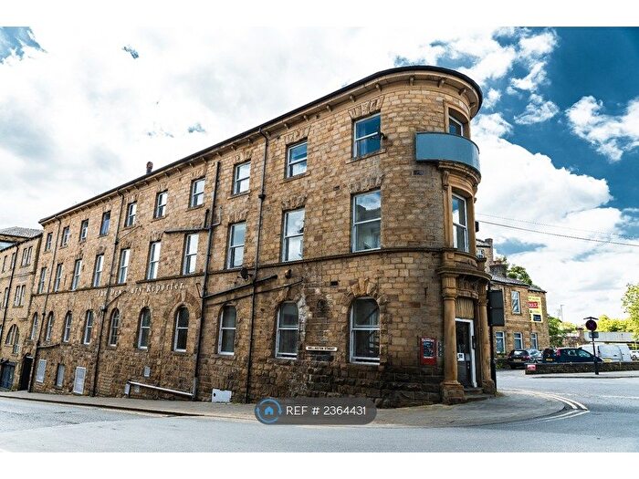 1 Bedroom Flat To Rent In Wellington Road, Dewsbury, WF13