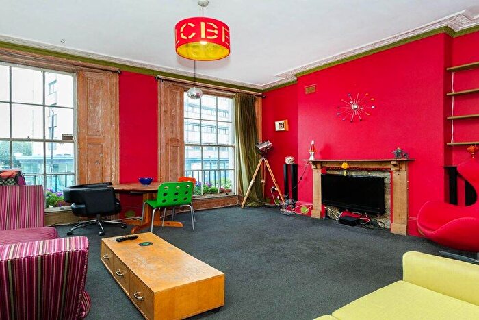 2 Bedroom Flat To Rent In Camden Road, Camden, NW1