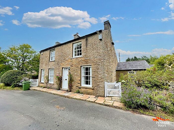 3 Bedroom Detached House For Sale In The Green, Garrigill, CA9