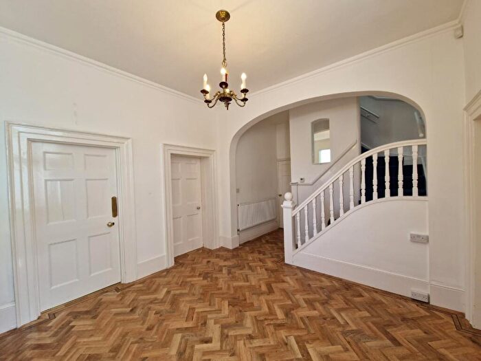 4 Bedroom Detached House To Rent In Waverley Street, Nottingham, Nottinghamshire, NG7