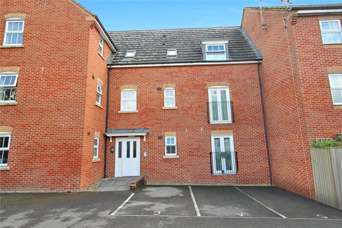 1 Bedroom Flat For Sale In Vistula Crescent, Haydon End, Swindon, SN25