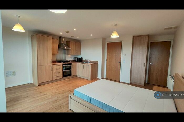 Studio To Rent In Northolt Road, Harrow, HA2