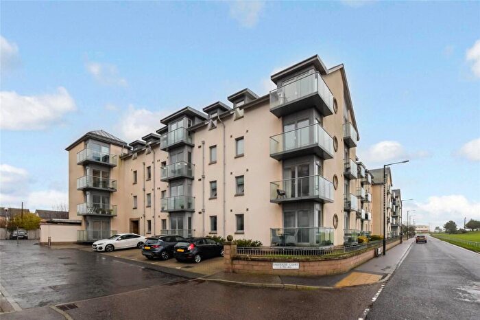2 Bedroom Flat For Sale In Links Parade, Carnoustie, Angus, DD7
