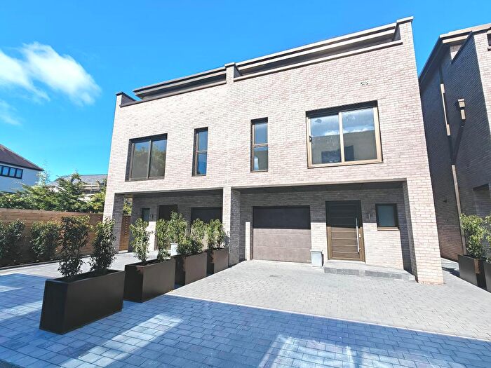 3 Bedroom Town House For Sale In Granville Road, Birkdale, Southport, Merseyside, PR8
