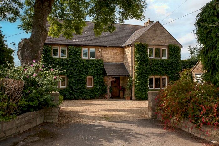 4 Bedroom Detached House For Sale In Inglesbatch, Bath, BA2