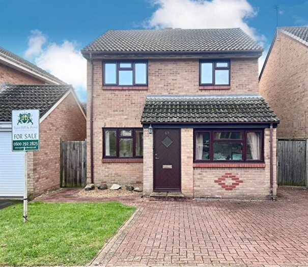 3 Bedroom Detached House For Sale In Celandine Avenue, Locks Heath, SO31