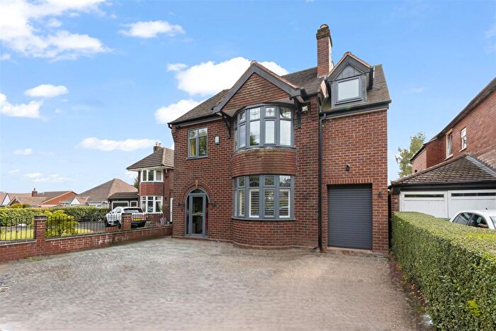 4 Bedroom Detached House For Sale In Little Aston Road, Aldridge, WS9