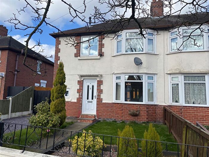 3 Bedroom Semi-Detached House To Rent In Waterhead Road, Meir, Stoke-On-Trent, Staffordshire, ST3
