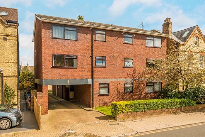 2 Bedroom Flat To Rent In Hartfield Road, Wimbledon, SW19