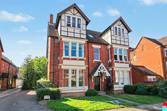 1 Bedroom Apartment For Sale In St Andrews Road, Bedford, MK40