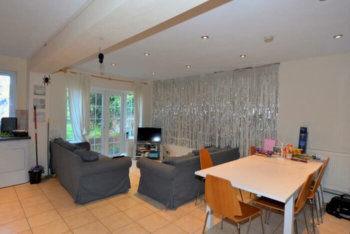 5 Bedroom Detached House To Rent In Avenue Road, Southampton, SO14