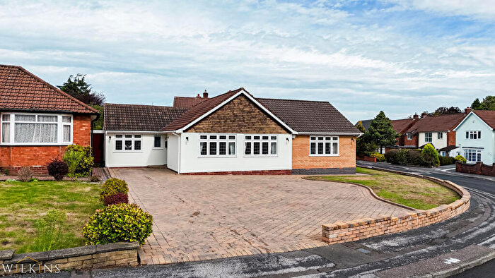 4 Bedroom Detached House For Sale In Hawthorne Road, Streetley, Sutton Coldfield, B74