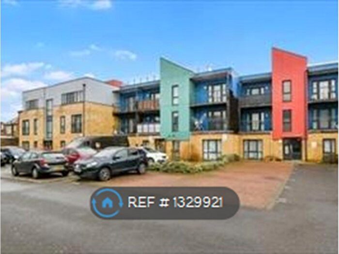 2 Bedroom Flat To Rent In Hayes, Hayes, UB3
