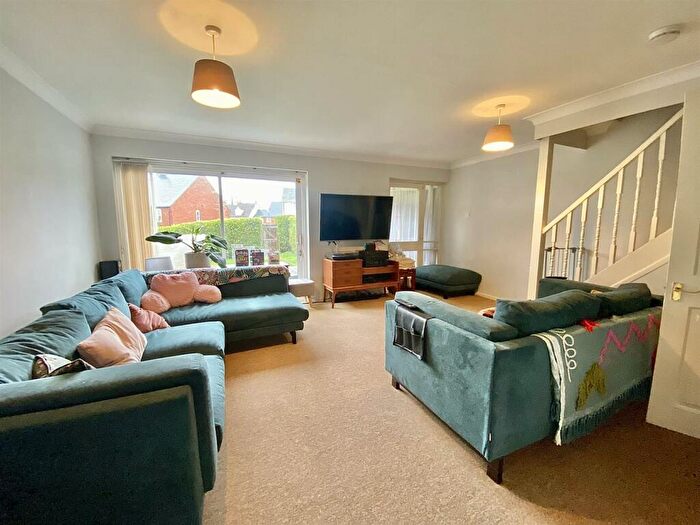 4 Bedroom Semi-Detached House To Rent In Foley Road, Newent, Gloucestershire, GL18