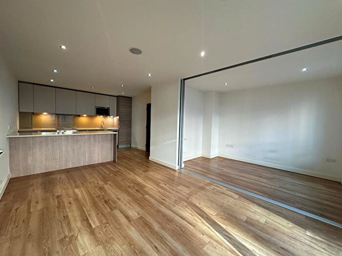 2 Bedroom Flat To Rent In Commander Avenue, Emerald House, NW9