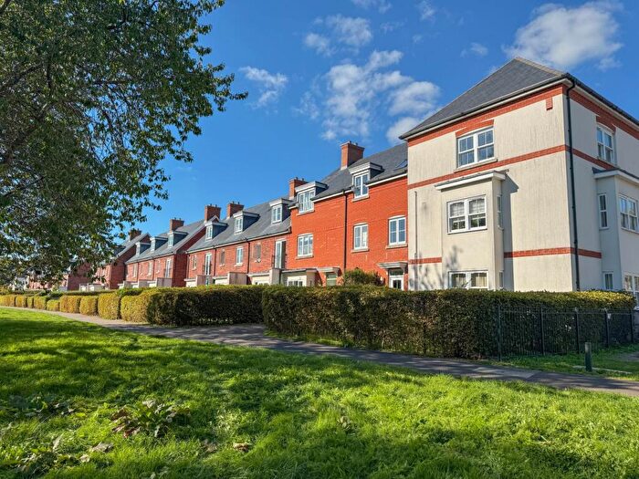 2 Bedroom Apartment For Sale In Pottle Walk, Wimborne, BH21