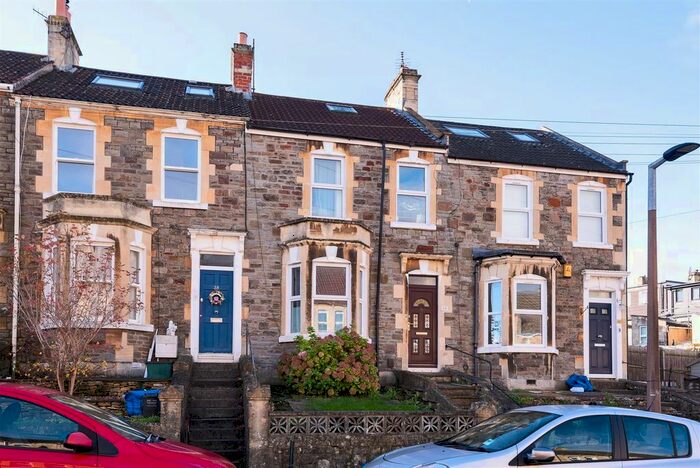 4 Bedroom Property To Rent In South Avenue, Bath, BA2