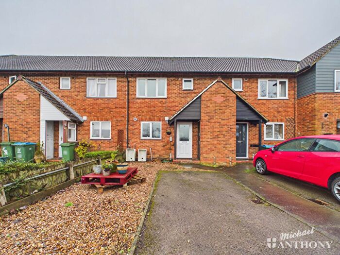 2 Bedroom Terraced House For Sale In Moorlands Road, Wing, LU7