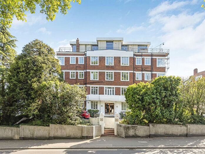 2 Bedroom Flat To Rent In Hill Court, Wimbledon Hill, London, SW19