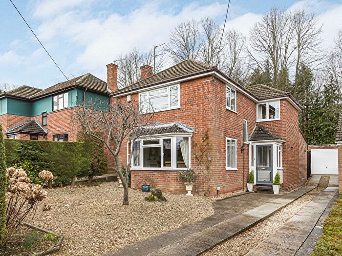 3 Bedroom Detached House For Sale In Upper Road, Kennington, OX1