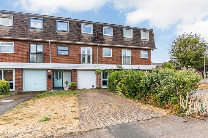 3 Bedroom Terraced House For Sale In St. Amand Drive, Abingdon, OX14
