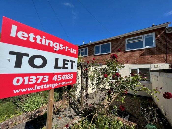 2 Bedroom House To Rent In Malvern Close, Warminster, Wiltshire, BA12