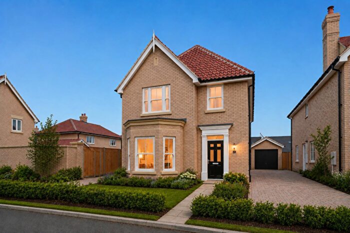 4 Bedroom Detached House For Sale In Lawford Green, Manningtree, CO11