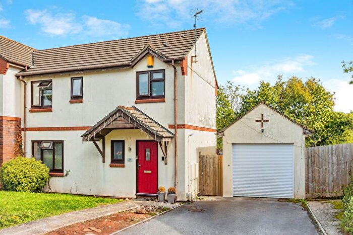 3 Bedroom Semi-detached House For Sale In Nightingale Close, Torquay, TQ2