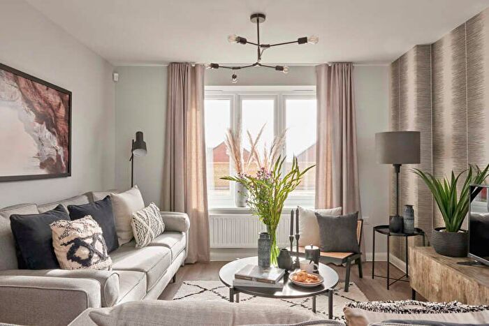 3 Bedroom Detached House To Rent In Nightjar Way, Crowborough, TN6