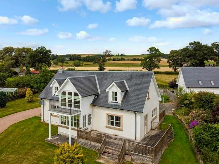 4 Bedroom Detached House For Sale In The Oaks, New Fowlis, Crieff, Perthshire, PH7