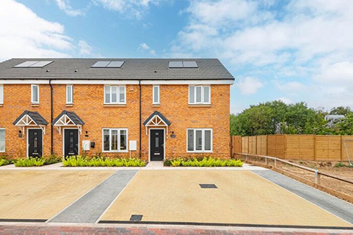 3 Bedroom Terraced House To Rent In Shorten Place, Bradwell, NR31