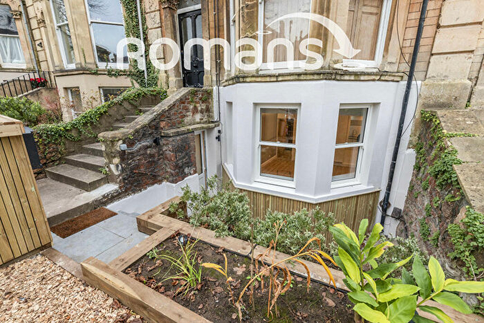 2 Bedroom Apartment To Rent In Hanbury Road, Clifton, BS8