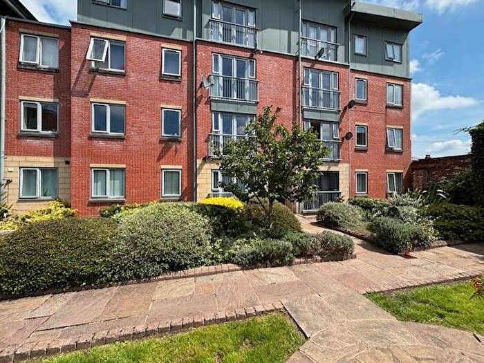 2 Bedroom Flat To Rent In Grimshaw Place, Preston, PR1