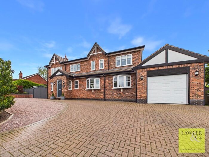 5 Bedroom Detached House For Sale In Meadowside, Adlington, Macclesfield, Cheshire, SK10
