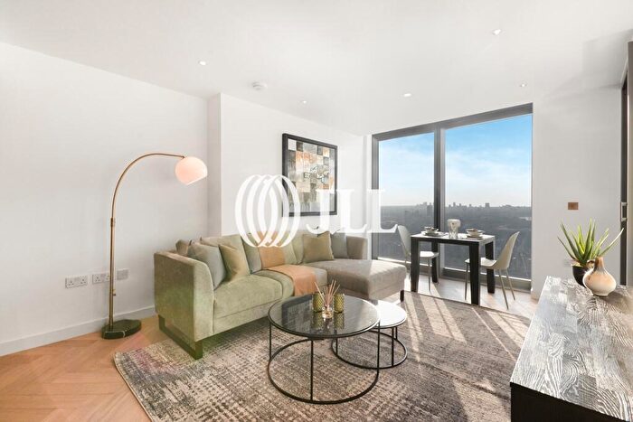 1 Bedroom Apartment For Sale In Landmark Pinnacle, Marsh Wall, E14