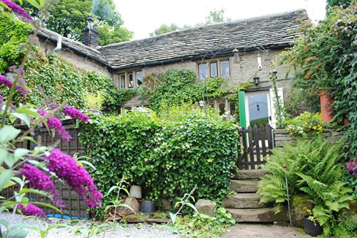 3 Bedroom Detached House For Sale In Hayfield Road, Chinley, High Peak, SK23