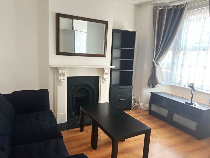 1 Bedroom Terraced House To Rent In Tennyson Road, London, E15