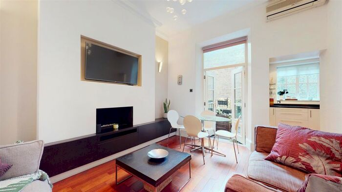 2 Bedroom Flat To Rent In Bernard Street, London, WC1N