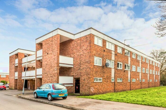 1 Bedroom Flat To Rent In Empress Avenue, Manor Park, E12