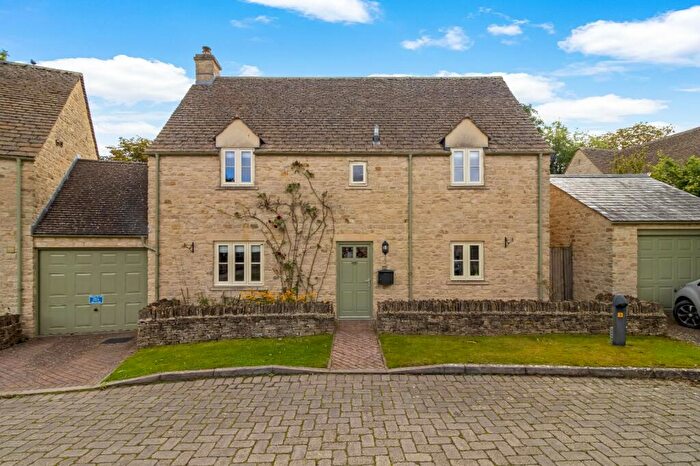 4 Bedroom Link Detached House For Sale In Painters Field, Quenington, Cirencester, Gloucestershire, GL7