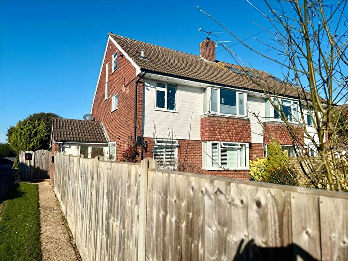 3 Bedroom Maisonette For Sale In Maidenhead, Berkshire, SL6