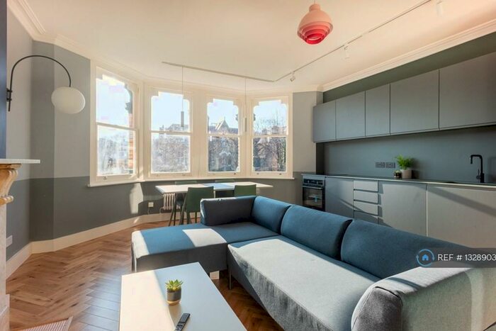 2 Bedroom Flat To Rent In Archway Road, London, N6