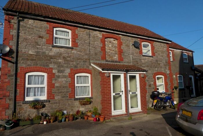 1 Bedroom Terraced House To Rent In Highbury Street, BA3