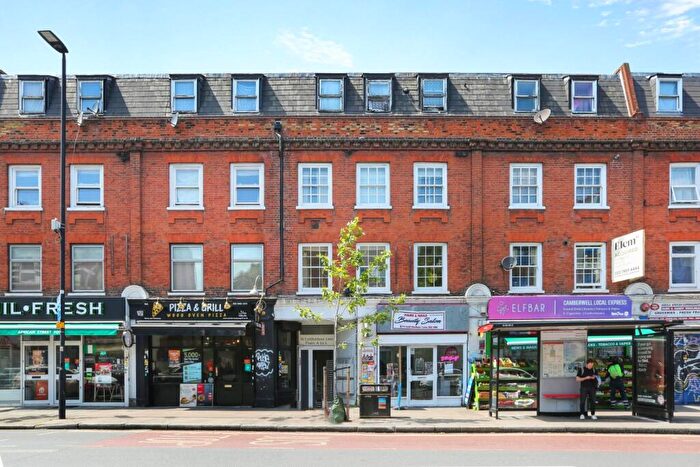 2 Bedroom Flat For Sale In Coldharbour Lane, London, SE5
