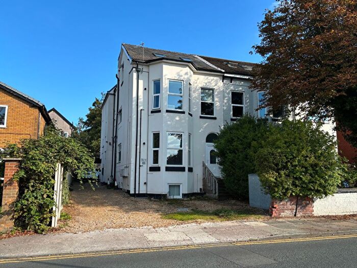 2 Bedroom Property To Rent In Wellington Road, Eccles, M30