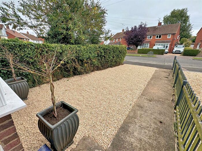 2 Bedroom Terraced House For Sale In Carrington Crescent, Wendover, HP22